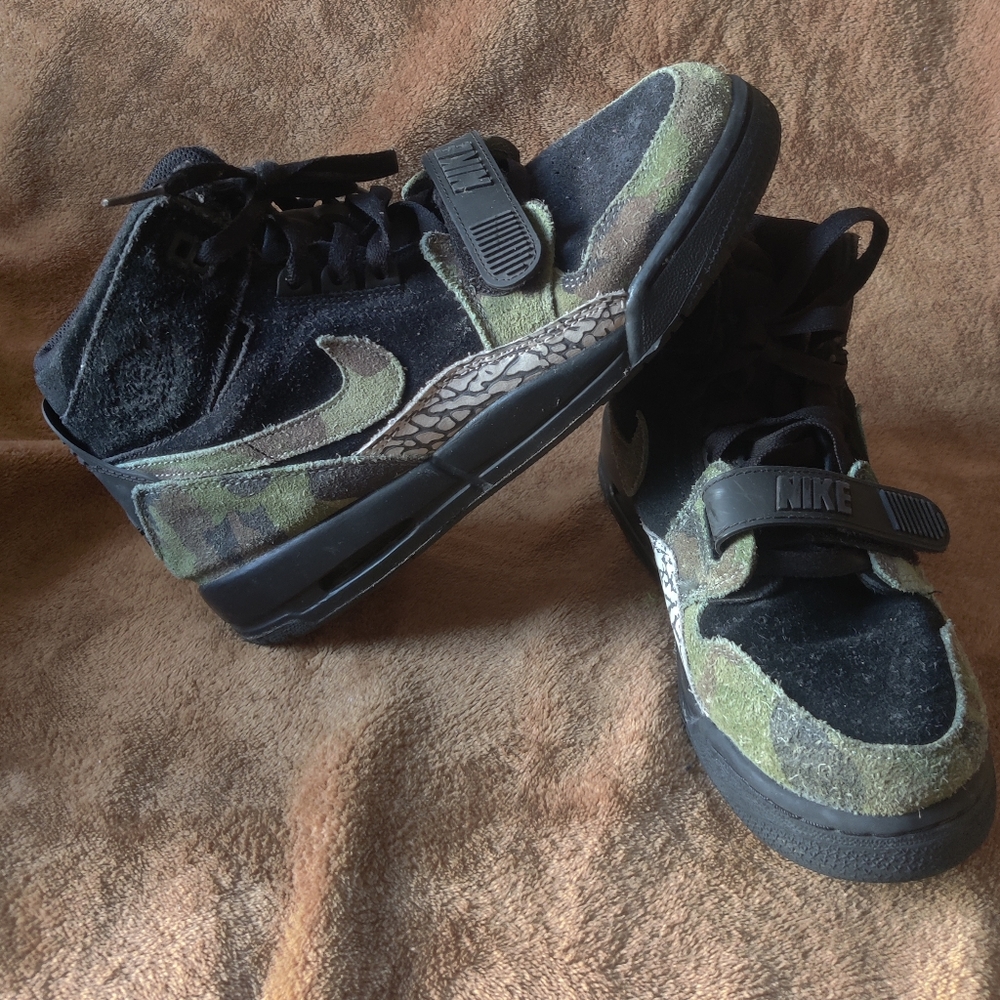 NIKE - Air Jordan Legacy 312